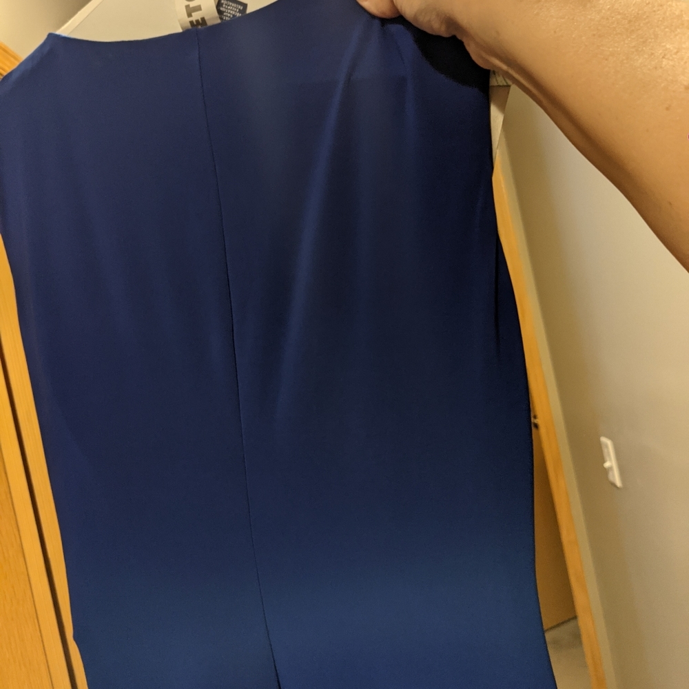 Formal dress - Picture 4 of 6